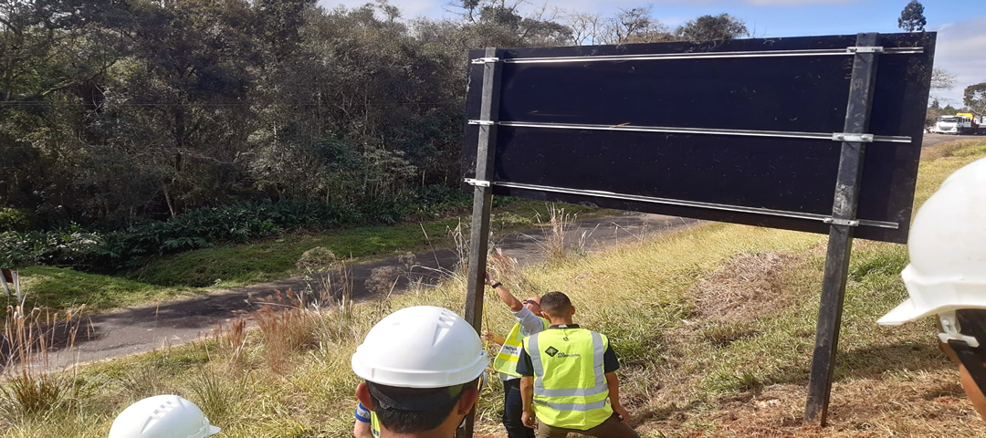 signposts for signage